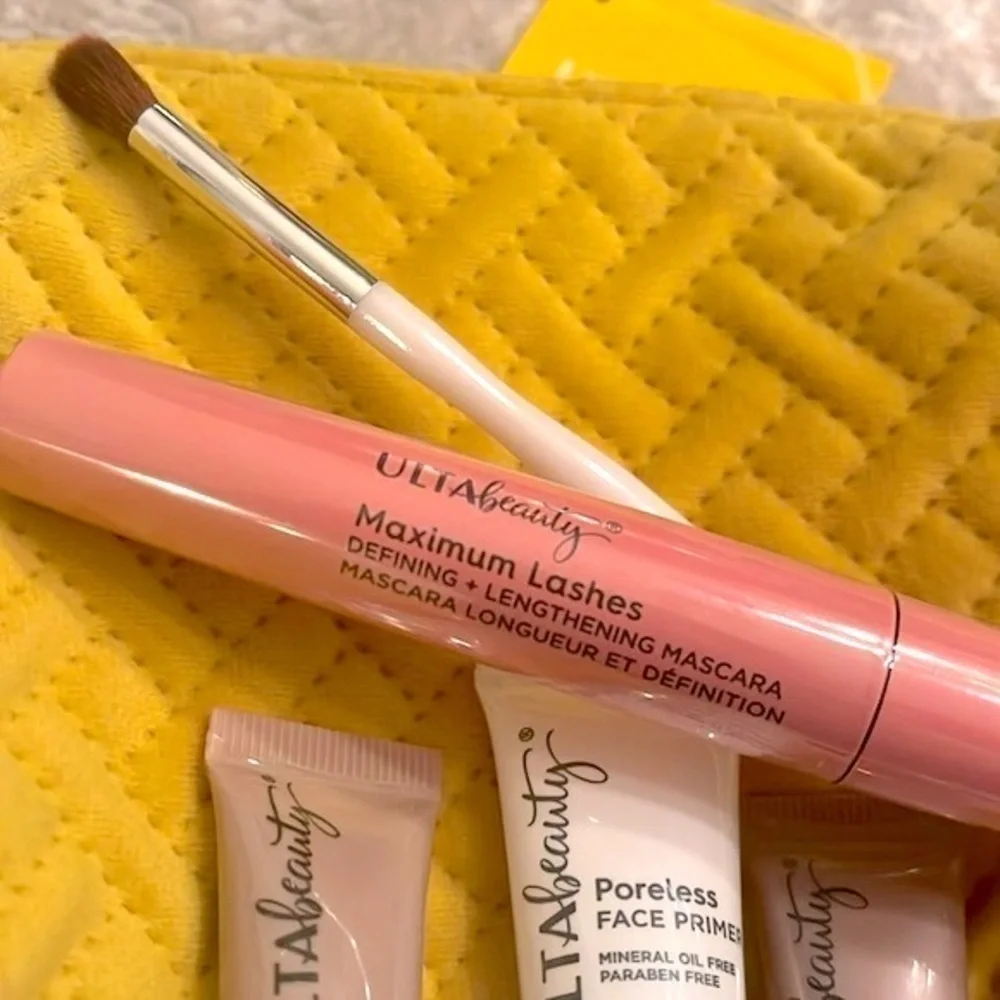 Brand New Ulta Beauty Makeup Bag w/ Eyeshadow Palettes Lip Primer Brush Blender